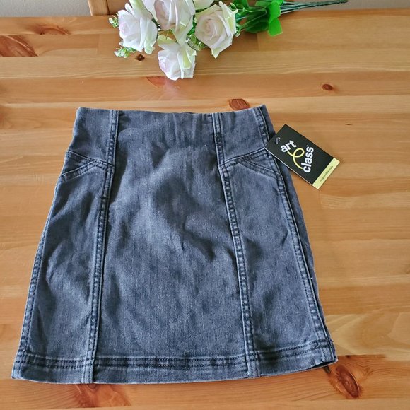 Art Class - Girls' Mini Skirt Side Seam Denim - Size S 6/6X Black Wash - Picture 4 of 10